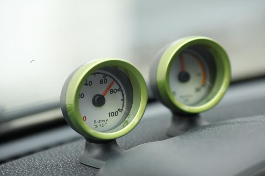 Панель приборов Smart ForTwo Electric Drive Coupe (C451) 2011 года  (фото 11 из 44)